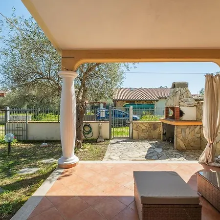 Slow Life, 10 Minutes From The Beaches And Local Shops Apartamento