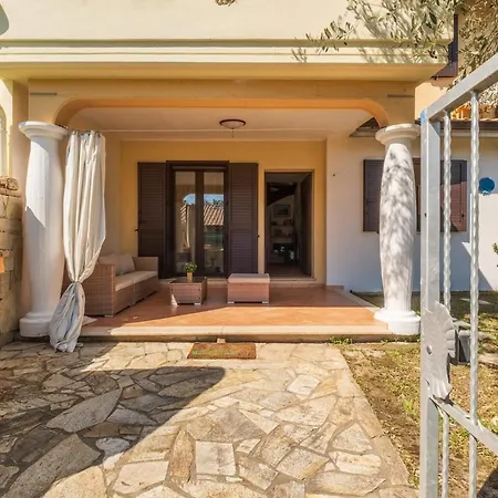 Slow Life, 10 Minutes From The Beaches And Local Shops Olia Speciosa