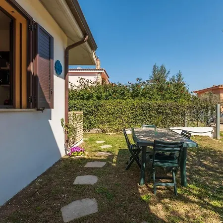 Slow Life, 10 Minutes From The Beaches And Local Shops * Olia Speciosa