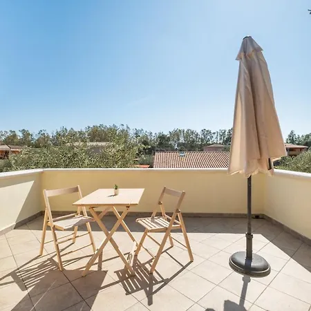 Slow Life, 10 Minutes From The Beaches And Local Shops Olia Speciosa