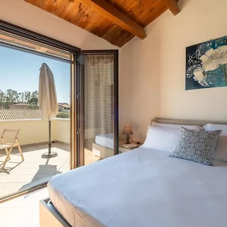 Slow Life, 10 Minutes From The Beaches And Local Shops Olia Speciosa